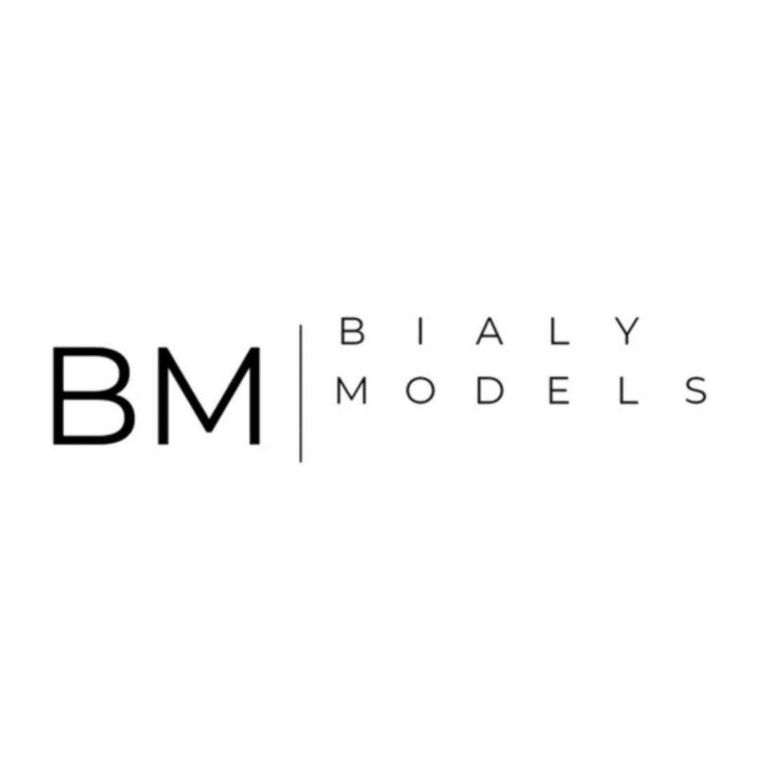 Bialy Models - Mediaslide